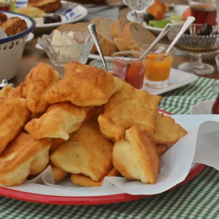 B&B Salyangoz 알라카티